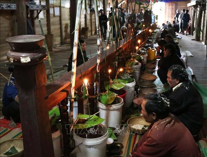 Nghi thức cúng Yang Sri (Thần Lúa) trong Lễ mừng lúa mới tại làng Yun, xã Yang Bắc, huyện Đắk Pơ (Gia Lai). Ảnh: Hồng Điệp - TTXVN
