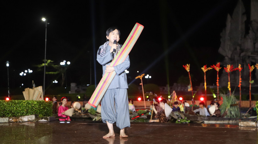 Tuần lễ Du lịch, văn hóa và ẩm thực Hậu Giang: Tái hiện hoạt cảnh “Tình anh bán chiếu”