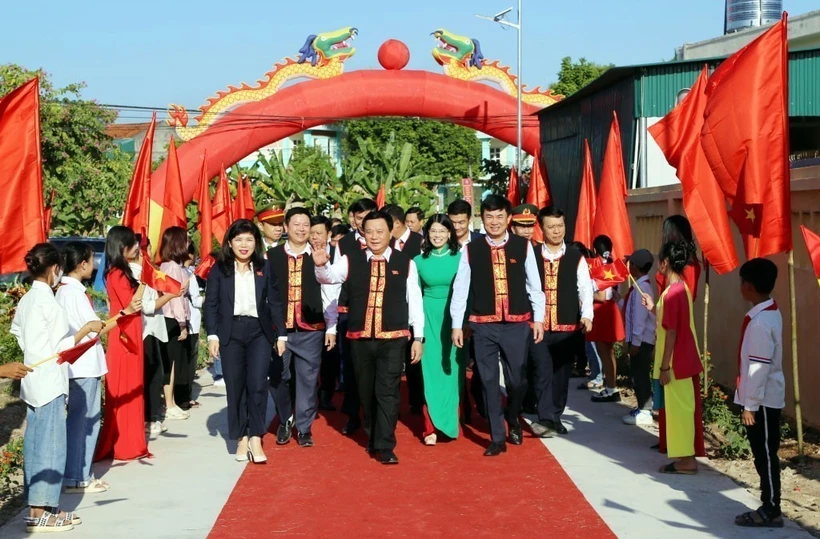 Đồng chí Nguyễn Xuân Thắng dự Ngày hội Đại đoàn kết toàn dân tộc tại Quảng Ninh