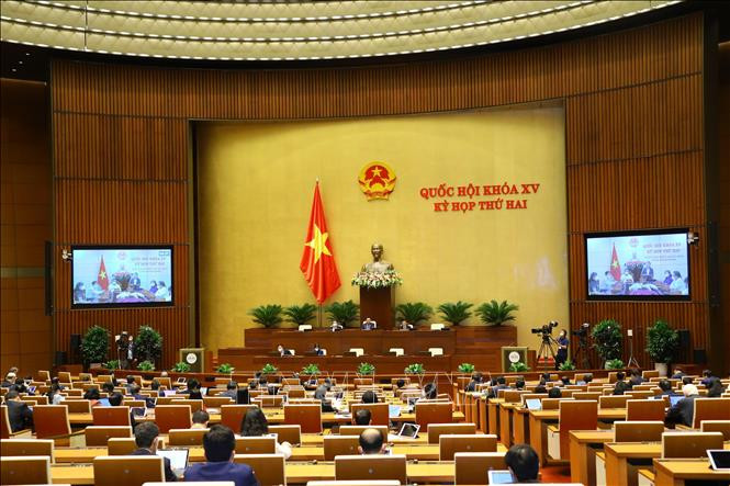 Toàn cảnh phiên thảo luận trực tuyến tại điểm cầu Nhà Quốc hội. Ảnh: Văn Điệp - TTXVN
