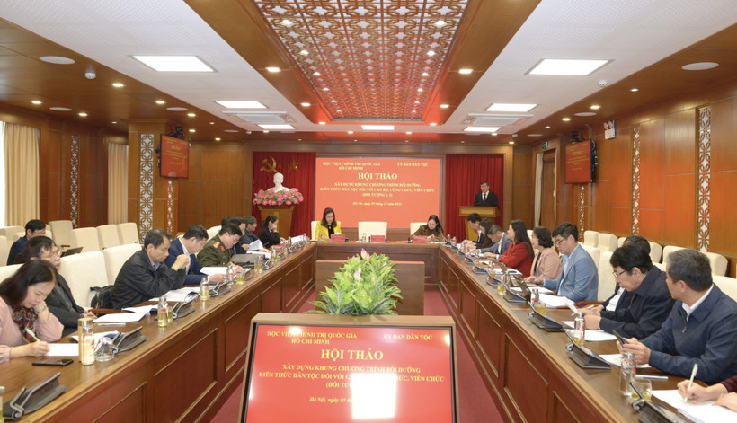 Xây dựng khung chương trình bồi dưỡng kiến thức dân tộc đối với cán bộ, công chức, viên chức