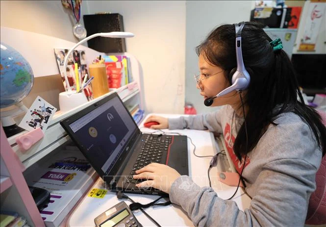 Học sinh học trực tuyến. Ảnh: Thanh Tùng - TTXVN