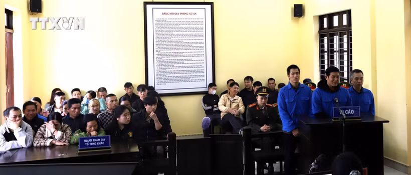 18 năm tù cho ba đối tượng buôn bán pháo trái phép ở Quảng Ninh
