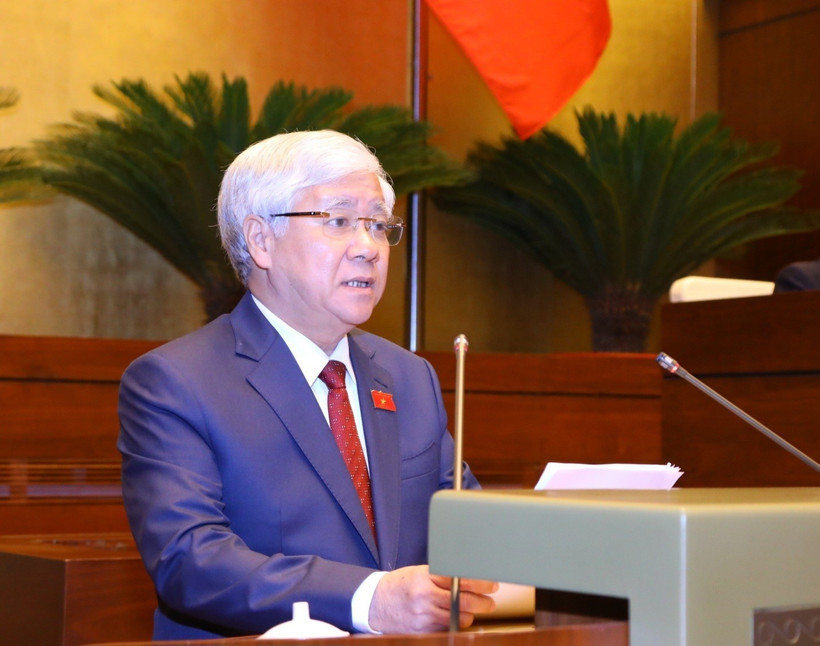 Chủ tịch Ủy ban Trung ương Mặt trận Tổ quốc Việt Nam Đỗ Văn Chiến trình bày Báo cáo tổng hợp ý kiến, kiến nghị của cử tri và Nhân dân gửi đến Kỳ họp thứ 6, Quốc hội khóa XV. Ảnh: Văn Điệp - TTXVN