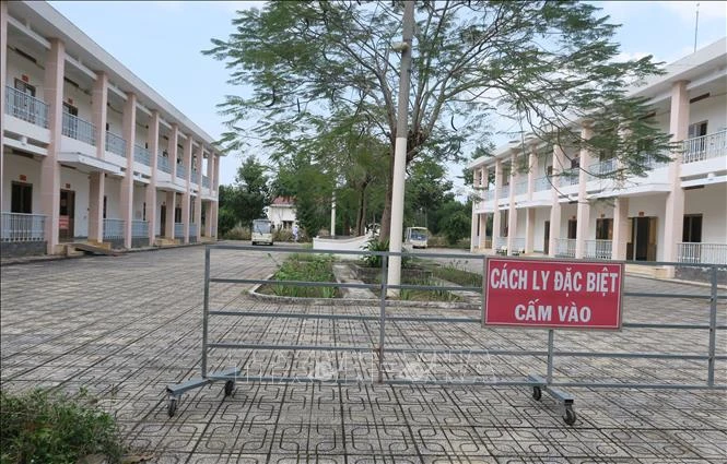 Bệnh viện Bệnh lý hô hấp cấp tính Củ Chi đang điều trị cho 43 trường hợp mắcCOVID-19 của Thành phố Hồ Chí Minh. Ảnh: Đinh Hằng - TTXVN