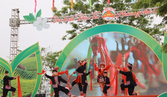 potal-thai-nguyen-khai-mac-chuong-trinh-du-lich-dai-tu-huong-che-lan-toa-7982153.jpg