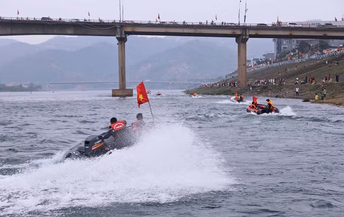 le-cau-ngu3-070526.jpg