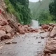 Nghệ An: Sạt lở núi nghiêm trọng, giao thông ở nhiều xã miền núi gặp khó khăn