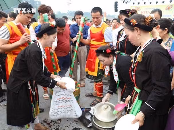 Dân tộc Sán Dìu