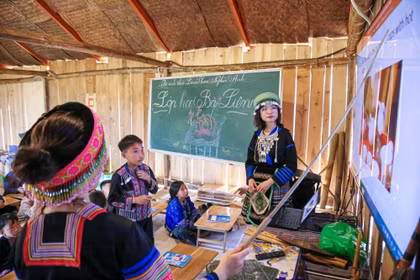 Nâng cao năng lực hội nhập cho học sinh vùng cao Suối Giàng (Lào Cai)