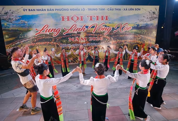 Sau 2 đêm diễn, hội thi “Lung linh vòng Xòe” năm 2026 đã thành công tốt đẹp, để lại nhiều dấu ấn trong lòng khán giả.