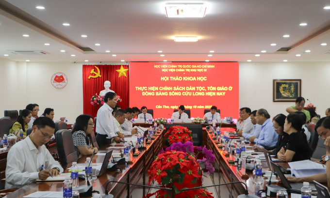 Quang cảnh hội thảo. Quang cảnh hội thảo.