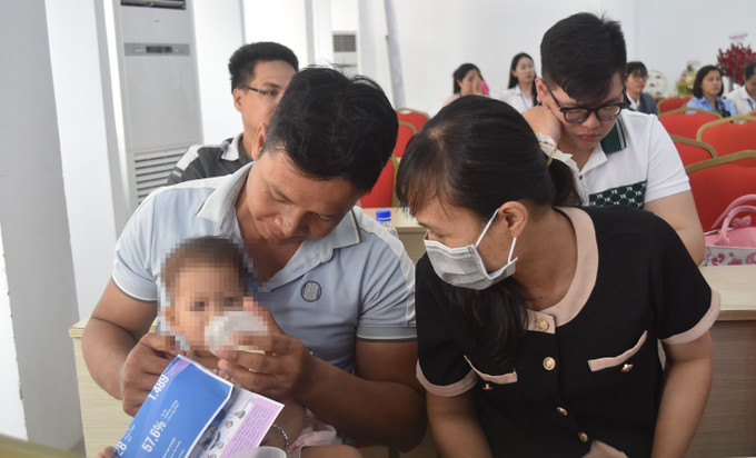 Trái ngọt từ hành trình tìm con của các gia đình hiếm muộn. Trái ngọt từ hành trình tìm con của các gia đình hiếm muộn.