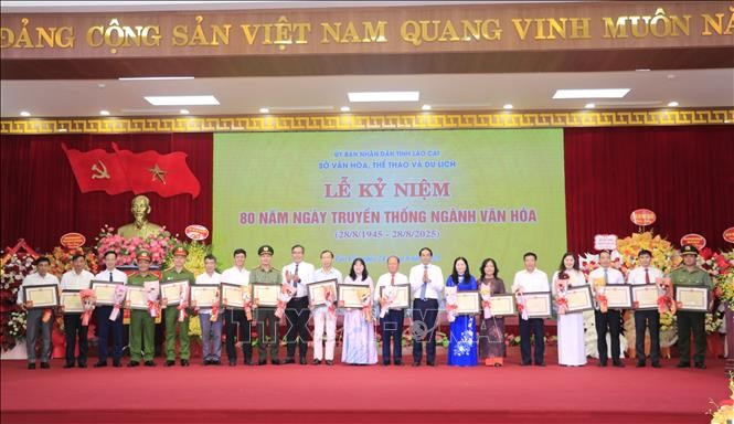 Các cá nhân được nhận Kỷ niệm chương "Vì sự nghiệp Văn hóa, Thể thao và Du lịch". Các cá nhân được nhận Kỷ niệm chương "Vì sự nghiệp Văn hóa, Thể thao và Du lịch".