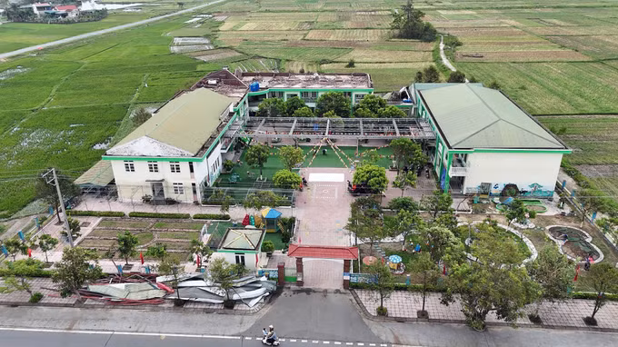 Trường mầm non Mai Phụ (xã Mai Phụ, tỉnh Hà Tĩnh) bị thiệt hại nặng sau bão số 5.