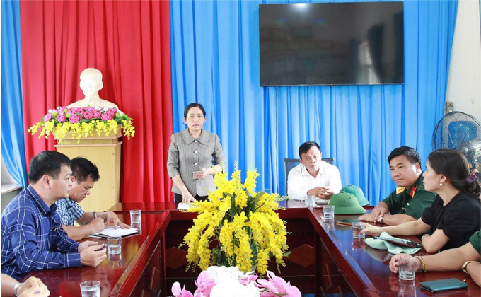 Ngành chức năng tỉnh Đắk Lắk khảo sát điều kiện dạy học và kiến nghị nâng cấp, xây mới các trường liên cấp tại 4 xã biên giới. Ảnh: TTXVN phát truong-lien-cap-xa-bien-gioi-3.jpg