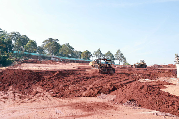 San lấp, thi công dự án quảng trường trung tâm Gia Nghĩa, tỉnh Lâm Đồng.