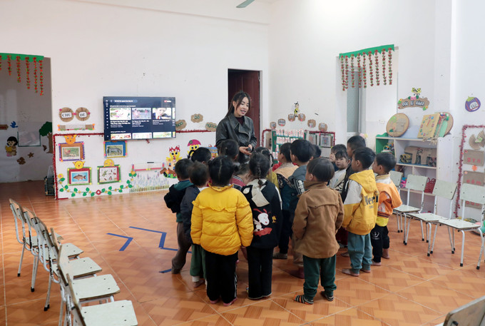 Nhờ sự quan tâm của Đảng và Nhà nước, 100% con em trong bản Mỹ Á (xã Thu Cúc) được đến trường đầy đủ, góp phần nâng cao dân trí, tạo nền tảng cho phát triển bền vững vùng đồng bào dân tộc thiểu số.