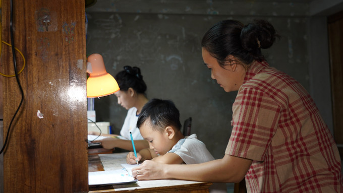 Phong trào học tập của con em trên địa bàn xã miền núi Ba Lòng, tỉnh Quảng Trị, ngày càng được nâng cao. Phong trào học tập của con em trên địa bàn xã miền núi Ba Lòng, tỉnh Quảng Trị, ngày càng được nâng cao.
