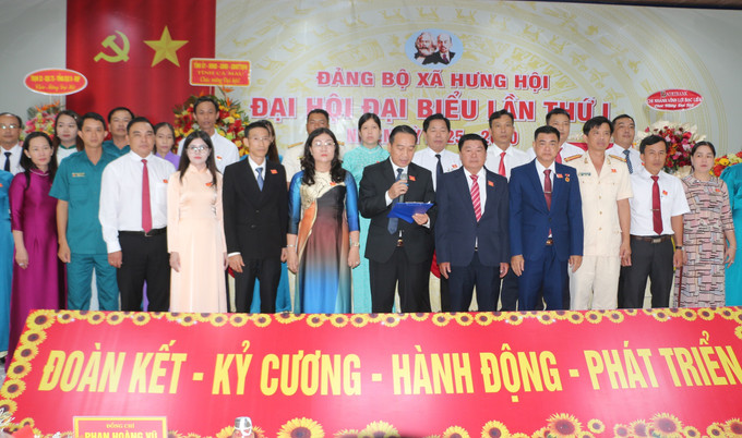 Ra mắt Ban chấp hành Đảng bộ xã Hưng Hội nhiệm kỳ 2025 - 2030. Ra mắt Ban chấp hành Đảng bộ xã Hưng Hội nhiệm kỳ 2025 - 2030.