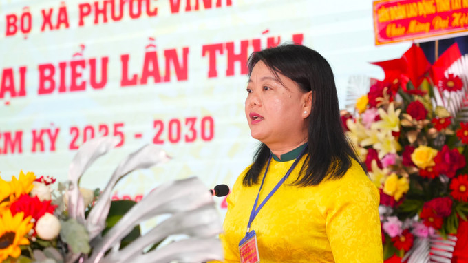 Đồng chí Phan Thị Hồng Đào, Bí thư Đảng ủy xã Phước Vinh nhiệm kỳ 2025 -2030, phát biểu khai mạc Đại hội. Đồng chí Phan Thị Hồng Đào, Bí thư Đảng ủy xã Phước Vinh nhiệm kỳ 2025 -2030, phát biểu khai mạc Đại hội.