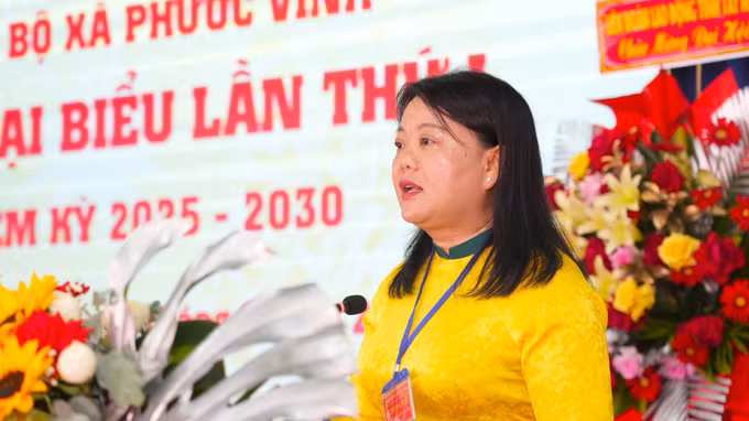 Đồng chí Phan Thị Hồng Đào, Bí thư Đảng ủy xã Phước Vinh nhiệm kỳ 2025 -2030, phát biểu khai mạc Đại hội.