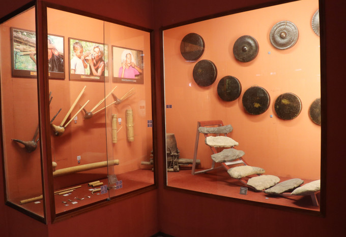 Bộ nhạc cụ truyền thống của đồng bào Raglai được trưng bày tại Bảo tàng tỉnh Khánh Hòa, cơ sở 2 (Phường Phan Rang).