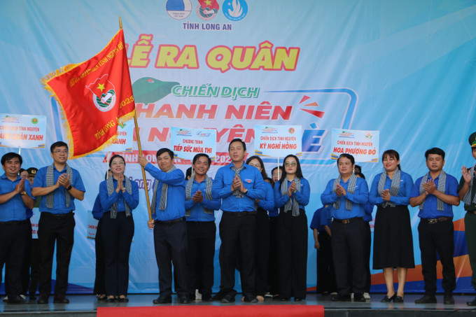Ban chỉ đạo Chiến dịch tình nguyện Hè năm 2025, phát lệnh ra quân. Ảnh: Thanh Bình/TTXVN Ban chỉ đạo Chiến dịch tình nguyện Hè năm 2025, phát lệnh ra quân. Ảnh: Thanh Bình/TTXVN