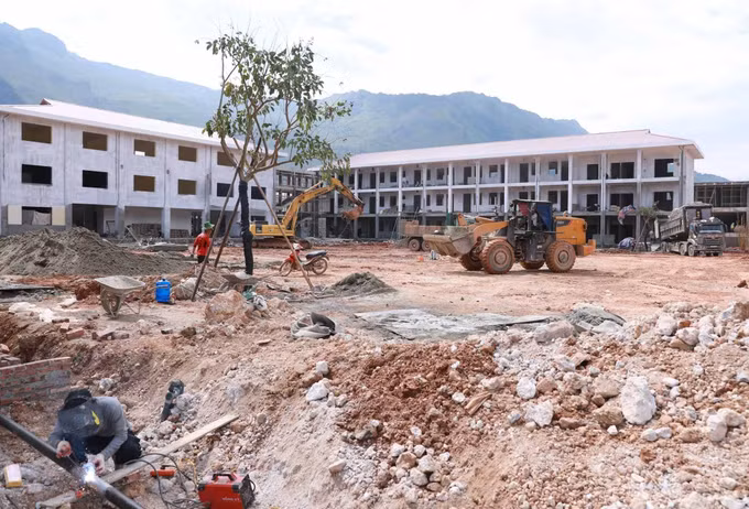 Dự kiến Trường Phổ thông nội trú liên cấp Tiểu học và Trung học cơ sở Pa Tần sẽ hoàn công trong tháng 6/2026.
