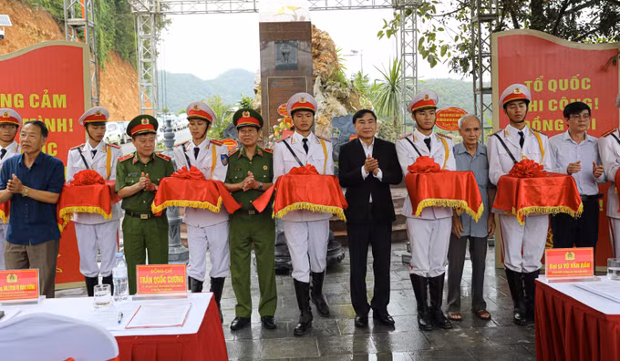 liet-si-pham-van-cuong-3.jpg
