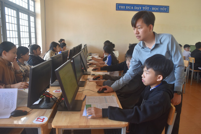 Trường THCS Hùng Vương (Krông Bông, Đắk Lắk) đẩy mạnh ứng dụng công nghệ thông tin vào hoạt động dạy và học. giao-duc-ai-dak-lak.jpg
