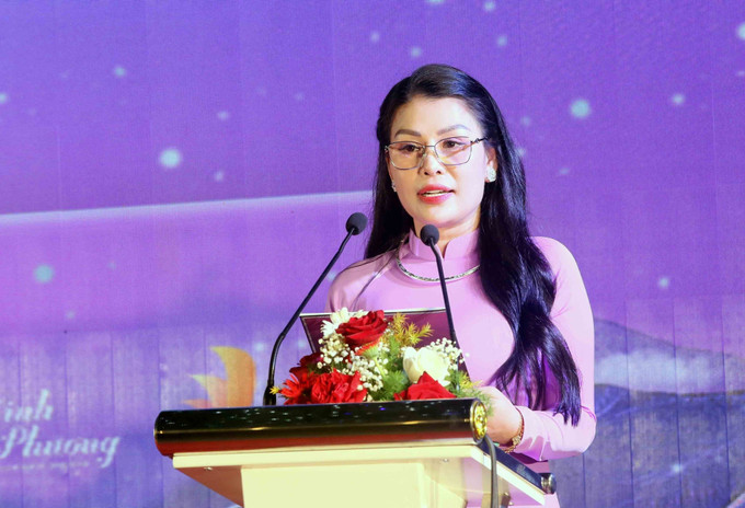 Bà Đàm Hương Thủy, Trưởng Ban Tổ chức cuộc thi phát biểu. Bà Đàm Hương Thủy, Trưởng Ban Tổ chức cuộc thi phát biểu.