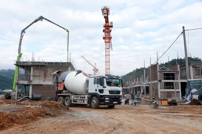 Để thi công an toàn, đẩy nhanh tiến độ, đơn vị thi công trang bị hệ thống máy móc, thiết bị mới 100% phục vụ cho công trình.