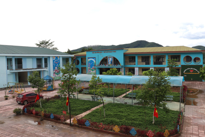 Trường Mầm non Hương Lâm, xã Hương Xuân, tỉnh Hà Tĩnh đã được công nhận đạt chuẩn quốc gia mức độ 1 trong năm học 2024 - 2025. Trường Mầm non Hương Lâm, xã Hương Xuân, tỉnh Hà Tĩnh đã được công nhận đạt chuẩn quốc gia mức độ 1 trong năm học 2024 - 2025.
