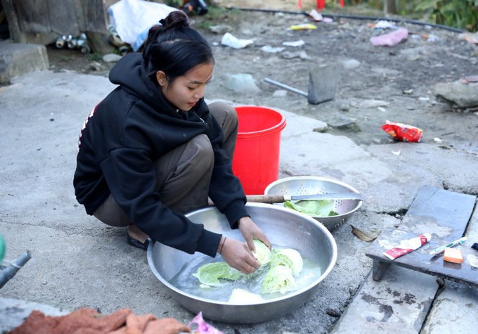 Người dân 2 bản Xói Voi, Thâm Thẩm xã Nhôm Mai yên tâm sử dụng nguồn nước sạch từ giếng khoan.