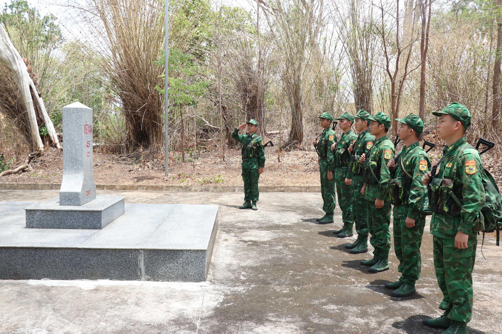 Bộ đội Biên phòng Đắk Lắk “phên dậu” vững chắc ở biên cương. Bộ đội Biên phòng Đắk Lắk “phên dậu” vững chắc ở biên cương.