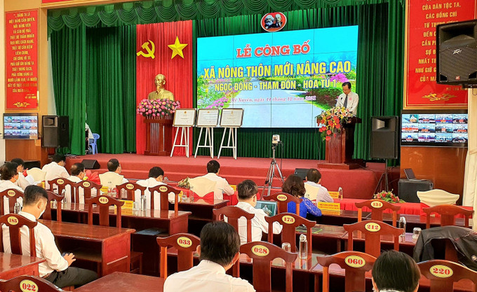 Ủy ban Nhân dân tỉnh Sóc Trăng tổ chức Lễ công bố xã nông thôn mới nâng cao cho các xã Ngọc Đông, Tham Đôn và Hòa Tú 1 của huyện Mỹ Xuyên. Ảnh: Trung Hiếu Phong trào xây dựng nông thôn mới ở Mỹ Xuyên ảnh 2