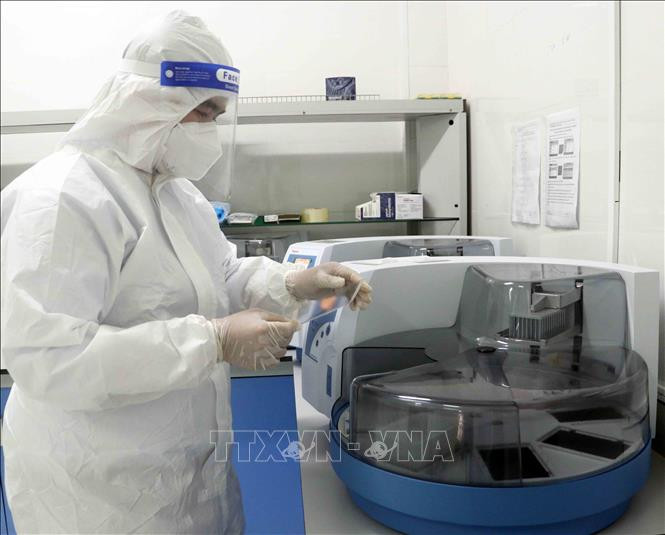 Dịch COVID-19: Thầm lặng nơi tuyến đầu chống dịch ảnh 2