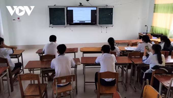 Kỳ thi tốt nghiệp Trung học Phổ thông năm 2021: Linh hoạt nhiều giải pháp ôn tập cho học sinh ở Cần Thơ ảnh 1
