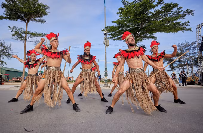 Sôi động Lễ hội Carnival Sầm Sơn 2022 ảnh 4
