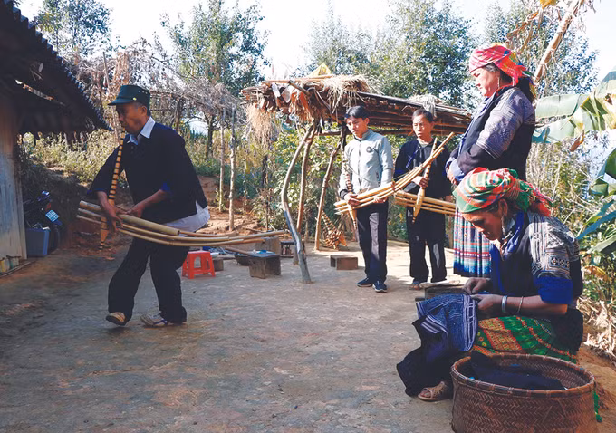 Khèn trong văn hóa của người Mông ở Mù Cang Chải ảnh 4