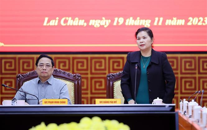 Bí thư Tỉnh uỷ Lai Châu Giàng Páo Mỷ phát biểu. Ảnh: Dương Giang-TTXVN Thủ tướng Phạm Minh Chính: Lai Châu phải khởi tạo và tập trung cho các động lực tăng trưởng mới ảnh 2
