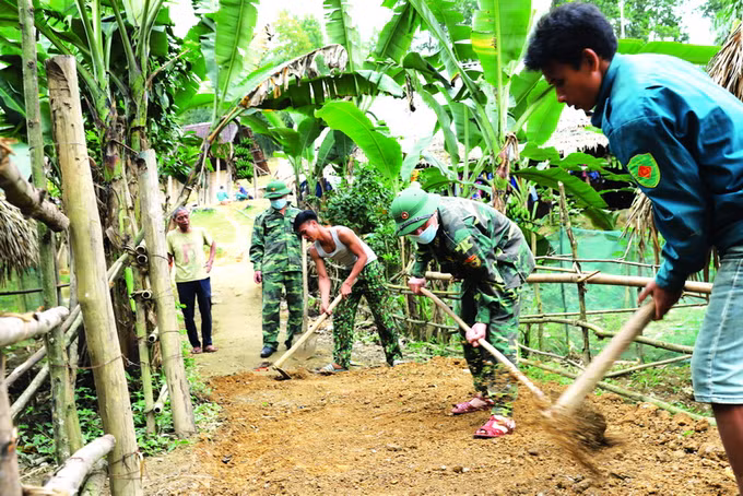 Ấm tình Quân dân nơi Miền tây xứ Nghệ ảnh 5