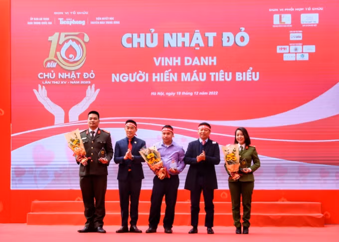 Lan tỏa tinh thần hiến máu tình nguyện từ Ngày hội Chủ nhật Đỏ ảnh 4