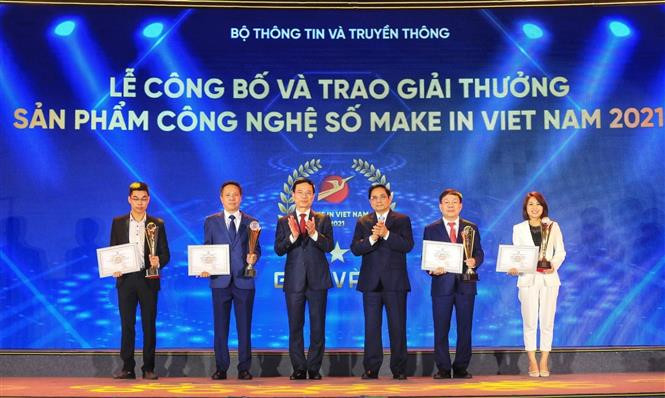 Doanh nghiệp được trao giải Vàng cho các hạng mục. Ảnh: Tuấn Anh - TTXVN Thủ tướng Phạm Minh Chính: Chuyển đổi số phải góp phần làm người dân ngày càng hạnh phúc, đất nước thịnh vượng ảnh 5