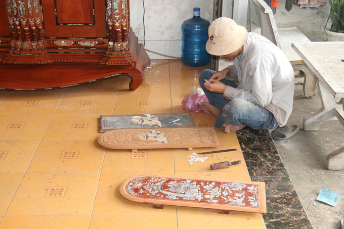 Độc đáo làng nghề tủ thờ Gò Công trên 100 năm tuổi ảnh 4