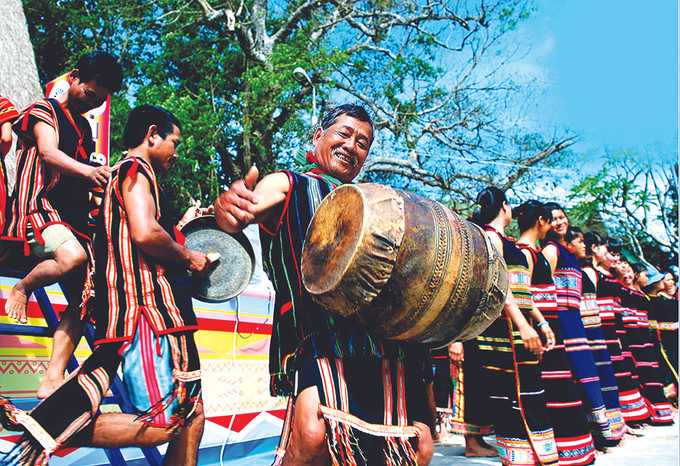 Nghệ nhân người Xê-đăng ở huyện Đắk Tô trong ngày hội. Ảnh: Văn Phương Người Xê Đăng xây dựng nông thôn mới ảnh 6