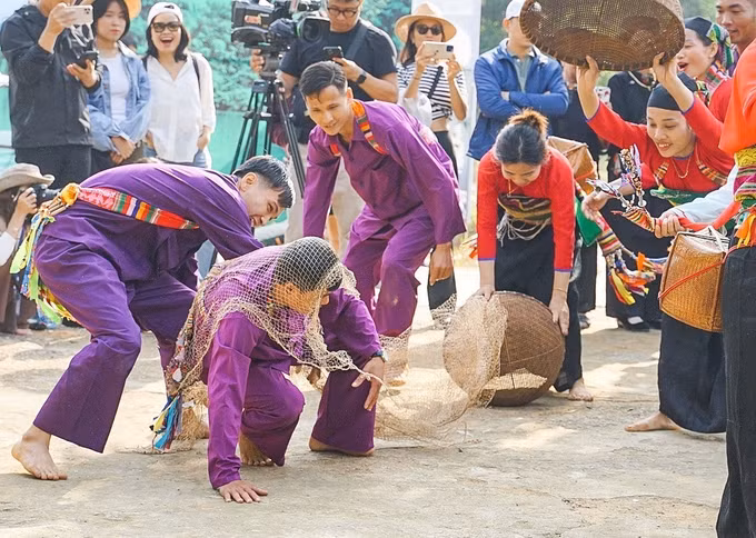 Tái hiện lễ Pồôn Pôông của dân tộc Mường tỉnh Thanh Hóa ảnh 11