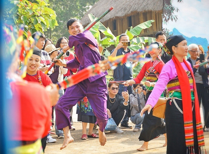 Tái hiện lễ Pồôn Pôông của dân tộc Mường tỉnh Thanh Hóa ảnh 6