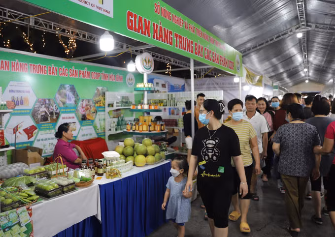 Hà Nội khai mạc sự kiện giới thiệu, quảng bá sản phẩm OCOP gắn với văn hóa miền Trung và Tây Nguyên ảnh 6